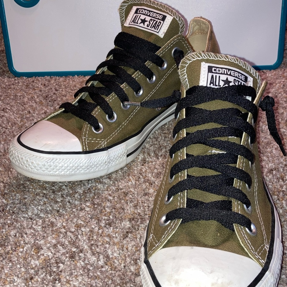 Nwot Converse, olive green, sz M9/W11